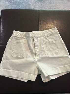 Oat New York Cream High-Waist Patch Pocket Shorts